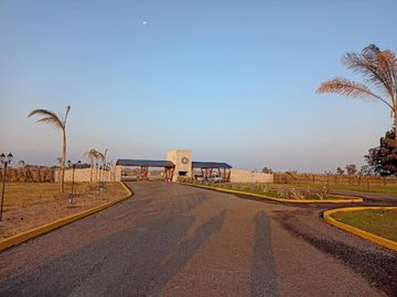 Casa en venta - 2 Dormitorios 2 Baños - 300Mts2 - General Rodríguez