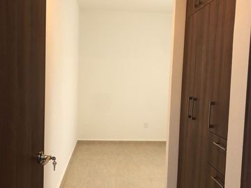 RENTO CASA EN COLINA ESMERALDA