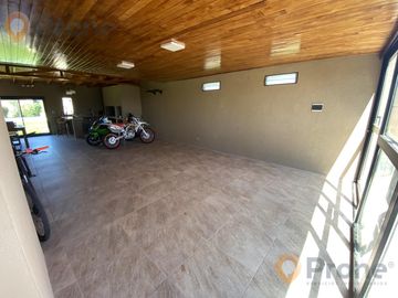 CASA 3 DORMITORIOS CON PILETA EN LAS ACEQUIAS DEL AIRE