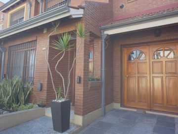 Casa tipo Duplex en Banfield Este