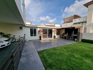 Casa en Venta  o Renta en El Mesón, Calimaya  4 recamaras 520 m2 construccion