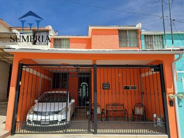 Muy linda casa EN VENTAen Infonavit Saucito. Cerca de Periférico de la Juventud