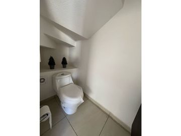 RENTA DE CASA AMPLIA  Y NUEVA EN REAL DE MADEIRAS