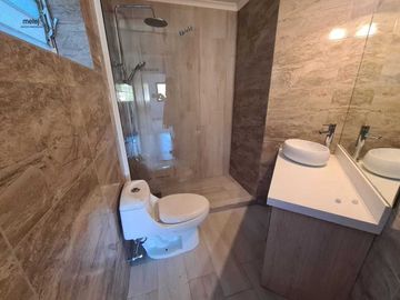 Vende Casa  Solida En Remodelada  Miraflores Bajo Viña del Mar