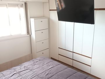 2 Amb Equipado/ Piso alto con TERRAZA / Muy Luminoso / Caballito