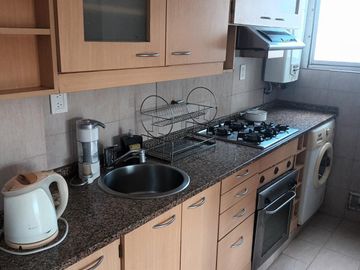 2 Amb Equipado/ Piso alto con TERRAZA / Muy Luminoso / Caballito