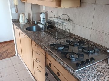 2 Amb Equipado/ Piso alto con TERRAZA / Muy Luminoso / Caballito