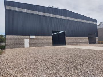 DEPOSITO EN VENTA 1422 M2  PARQUE INDUSTRIAL MORENO 1
