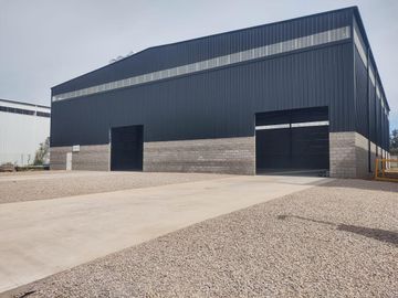 DEPOSITO EN VENTA 1422 M2  PARQUE INDUSTRIAL MORENO 1