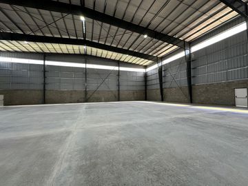 DEPOSITO EN VENTA 1422 M2  PARQUE INDUSTRIAL MORENO 1