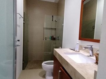 DEPARTAMENTO EN VENTA PLAYA MERIDA, 3 RECÁMARAS. TOTALMENTE AMUEBLADO