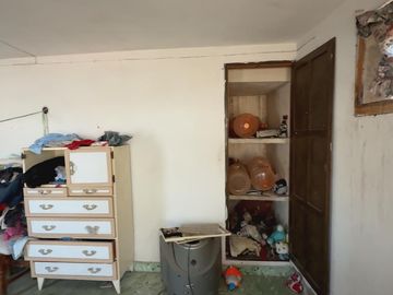 casa en venta para remodelar, a dos esquinas de la plancha