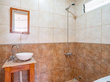 CASA EN VENTA CAPITAN BERMUDEZ LOFT 1 DORMITORIO
