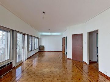 Casa en venta en Almagro Multifamiliar