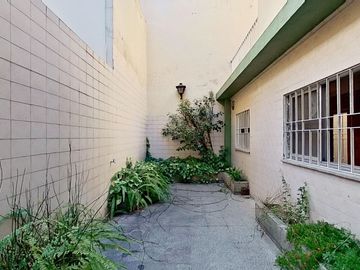 Casa en venta en Almagro Multifamiliar