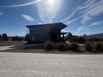 VENTA CASA DE CATEGORIA 4 DORM PUERTO DEL AGUILA