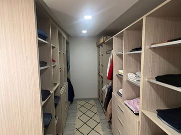 VENTA CASA DE CATEGORIA 4 DORM PUERTO DEL AGUILA