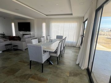 VENTA CASA DE CATEGORIA 4 DORM PUERTO DEL AGUILA