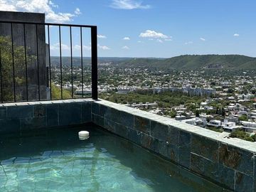DUPLEX EN TERRAZAS DE LA ESTANZUELA, 3 DORM.