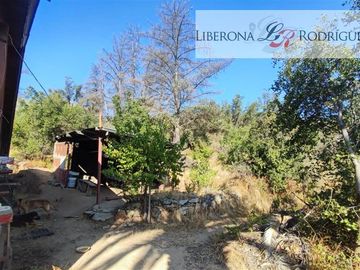 Casa en Venta en Gran parcela con casa en Olmué