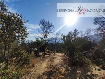 Casa en Venta en Gran parcela con casa en Olmué
