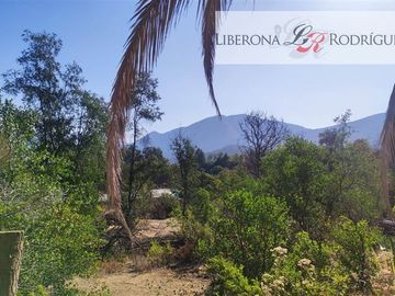 Casa en Venta en Gran parcela con casa en Olmué