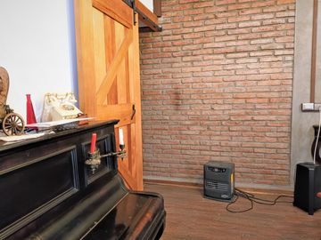 En venta, moderna casa de dos dormitorios, en Quillota.
