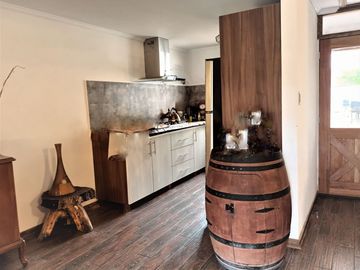 En venta, moderna casa de dos dormitorios, en Quillota.
