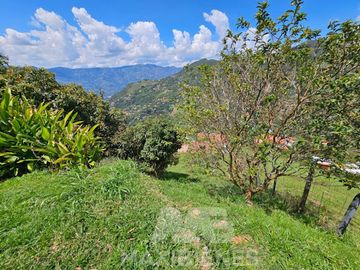 Arriendo/Venta de FINCAS en COPACABANA