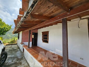 Arriendo/Venta de FINCAS en COPACABANA