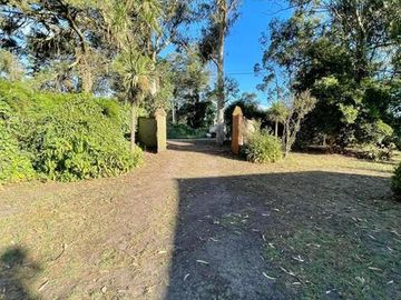 VENDO CASA QUINTA DE 250 MTS CON  5000 MTS LOTE  LA GLORIA DE LA PEREGRINA