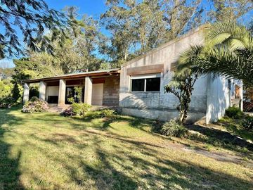 VENDO CASA QUINTA DE 250 MTS CON  5000 MTS LOTE  LA GLORIA DE LA PEREGRINA