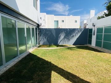 Casa en Venta en Villas de Santa Anita