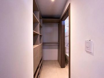VENTA - DEPARTAMENTO  - DOS AMBIENTES  - V. DEL PARQUE - C/COCHERA Y AMENITIES.