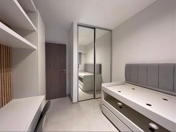VENTA - DEPARTAMENTO  - DOS AMBIENTES  - V. DEL PARQUE - C/COCHERA Y AMENITIES.
