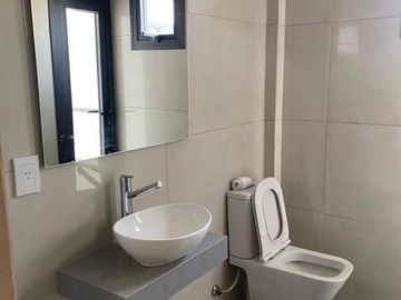 VENTA - DEPARTAMENTO  - DOS AMBIENTES  - V. DEL PARQUE - C/COCHERA Y AMENITIES.