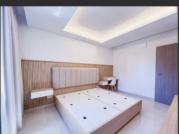 VENTA - DEPARTAMENTO  - DOS AMBIENTES  - V. DEL PARQUE - C/COCHERA Y AMENITIES.