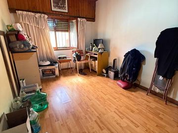CASA VENTA 3 AMBIENTES Coronel Perdriel 2865 C/COCHERA (REMEDIOS DE ESCALADA)