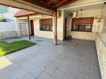 CASA VENTA 3 AMBIENTES Coronel Perdriel 2865 C/COCHERA (REMEDIOS DE ESCALADA)
