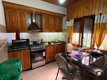 CASA VENTA 3 AMBIENTES Coronel Perdriel 2865 C/COCHERA (REMEDIOS DE ESCALADA)