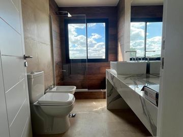 Casa en venta - Barrio San Simón, Canning
