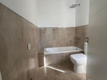 Casa en venta - Barrio San Simón, Canning