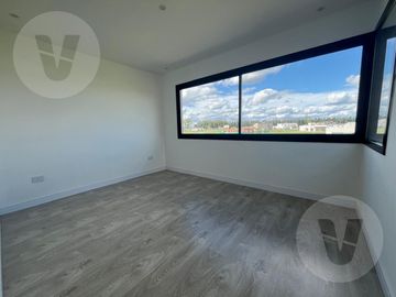 Casa en venta - Barrio San Simón, Canning