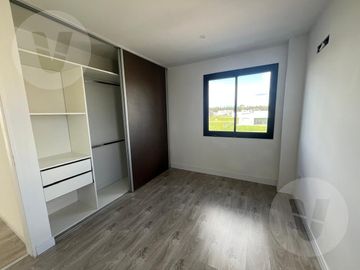 Casa en venta - Barrio San Simón, Canning