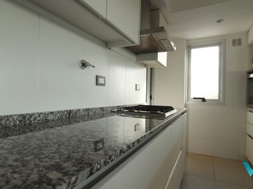 Departamento en venta Ituzaingó Norte 3 ambientes al frente, edificio Premium