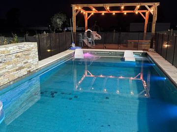 Casa en venta - 3 Dormitorios 3 Baños - 628Mts2 - Lagos de Canning
