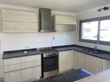 Casa de 2 dormitorios en venta en La Castilla Club de Campo
