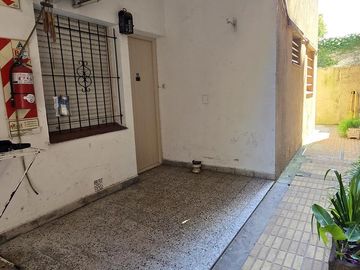 DEPARTAMENTO TIPO PH EN PLANTA BAJA DE 3 AMBIENTES FRENTE AL HIPODROMO DE SAN ISIDRO EN VENTA