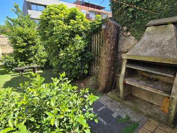 DEPARTAMENTO TIPO PH EN PLANTA BAJA DE 3 AMBIENTES FRENTE AL HIPODROMO DE SAN ISIDRO EN VENTA