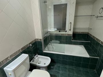 2 Dorm con balcon en Nueva Cordoba sobre Parana